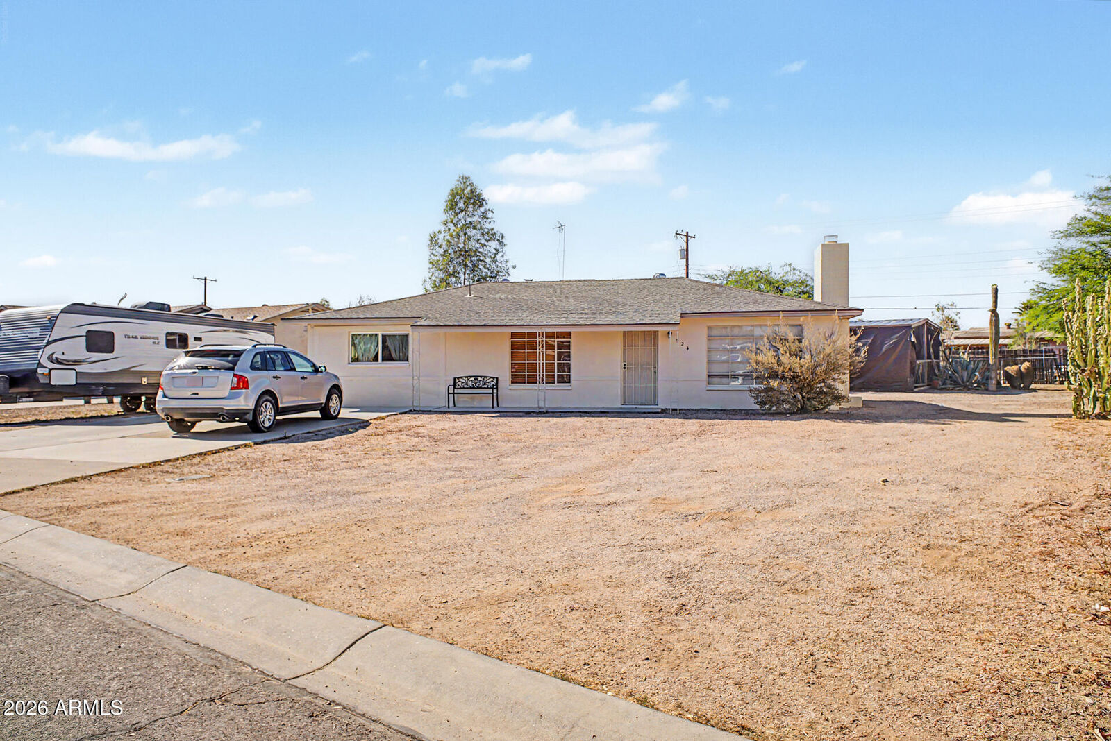 Property Photo:  924 E Granada Avenue  AZ 85119 