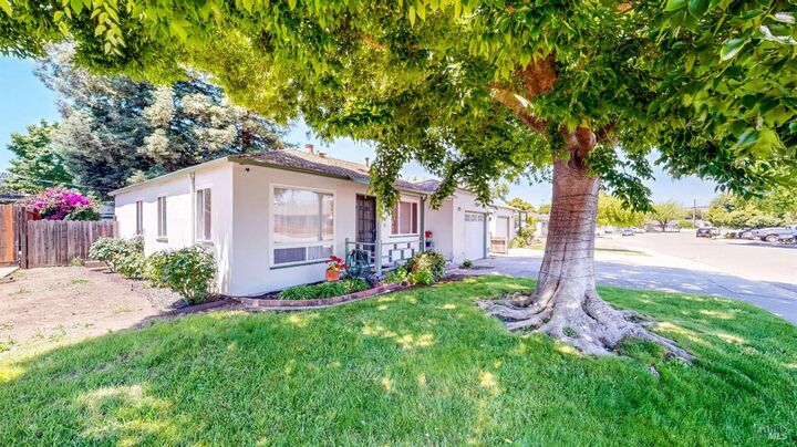 Property Photo:  809 Maple Avenue  CA 94591 