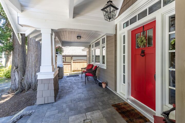 Property Photo: 12522 26A Avenue BC V4A 2M3