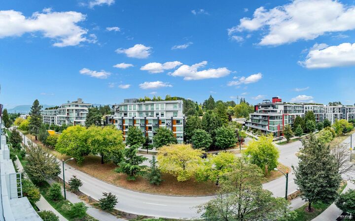 Property Photo: 5077 Cambie Street 604 BC V5Z 0H7