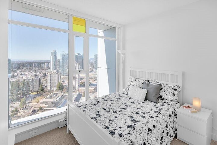 Property Photo: 6588 Nelson Avenue 3605 BC V5H 0E8
