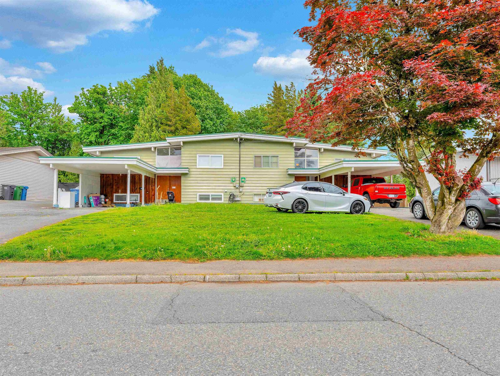 Property Photo: 2912 Babich Street 2910 BC V2S 3K5