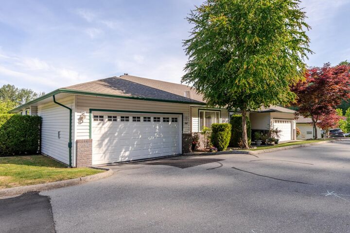 Property Photo: 34250 Hazelwood Avenue 64 BC V2S 7L4