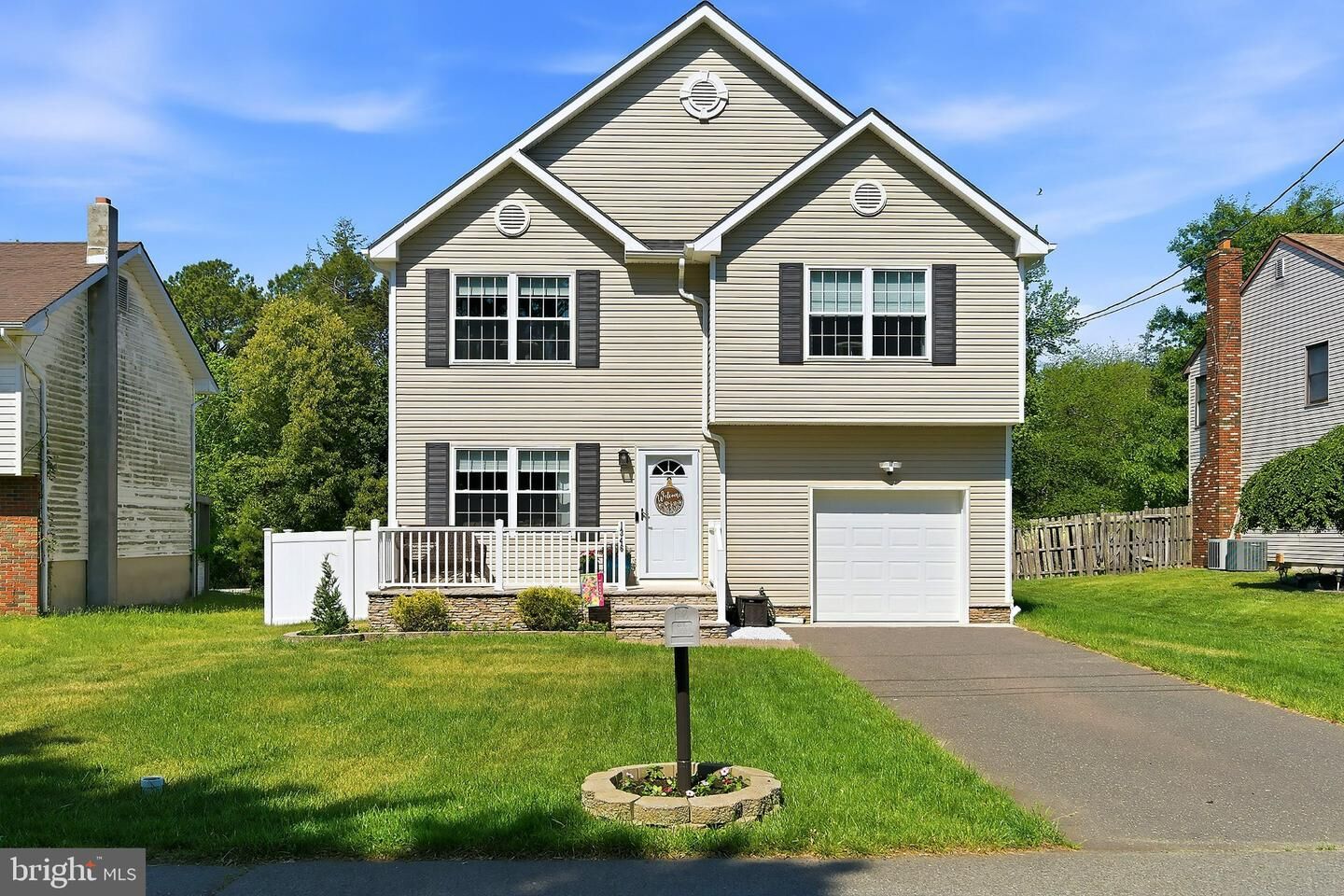 Property Photo:  1346 Lee Way  NJ 08731 