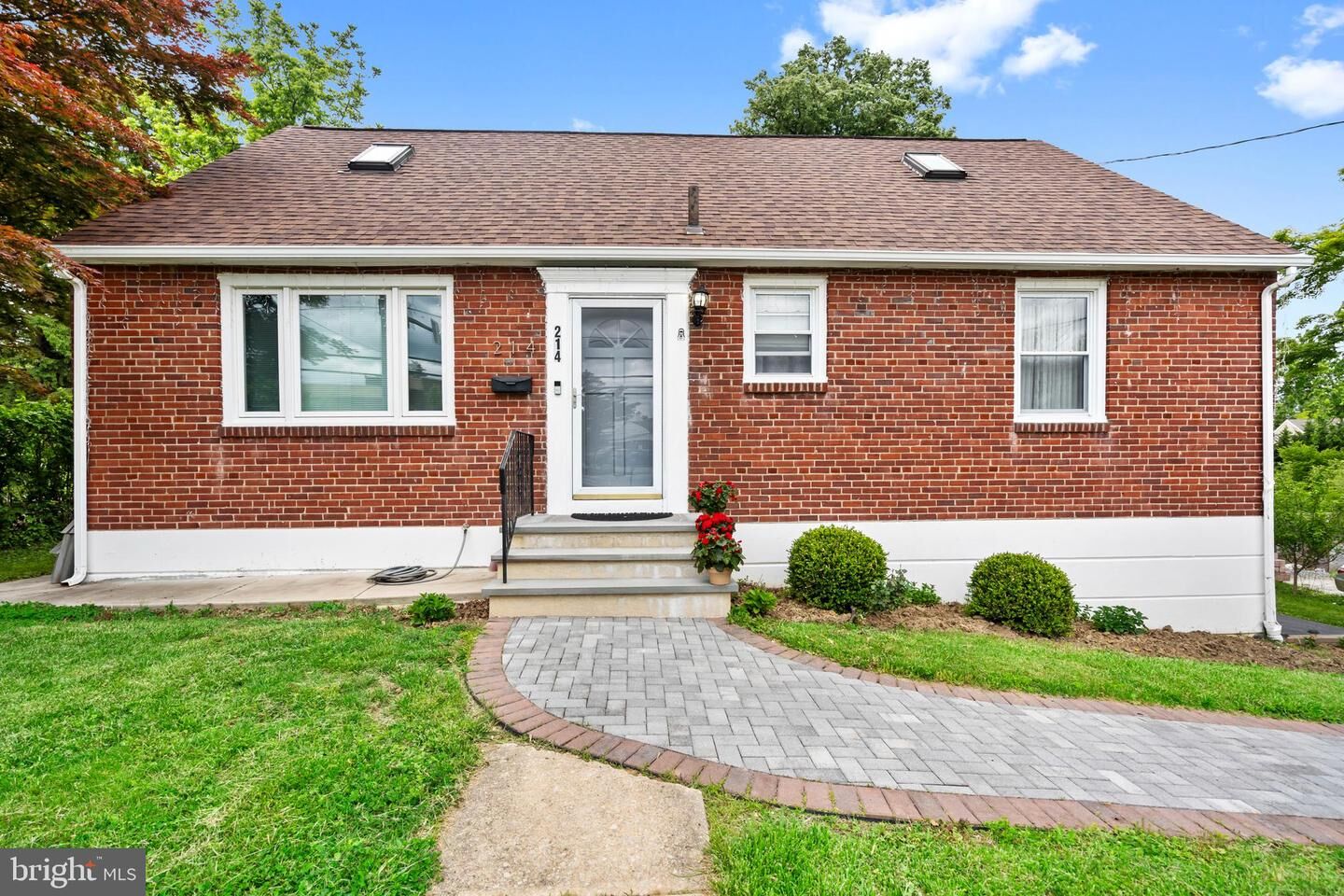 Property Photo:  214 S Sproul Road  PA 19008 