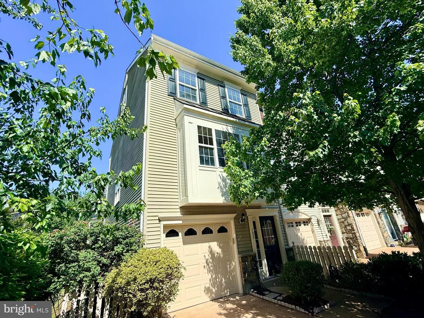 Property Photo:  103 Meadows Lane  VA 22304 