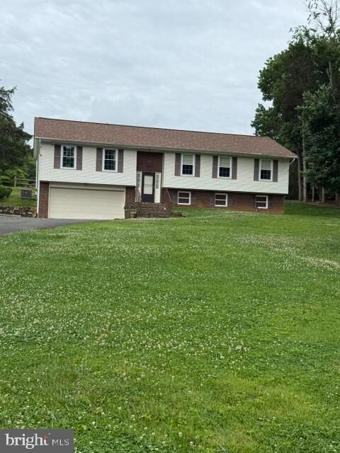 Property Photo:  7077 Westmoreland Drive  VA 20187 