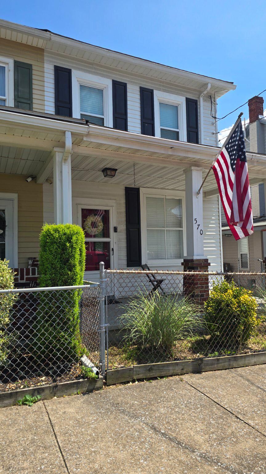 Property Photo:  570 Highland Street  PA 17113 