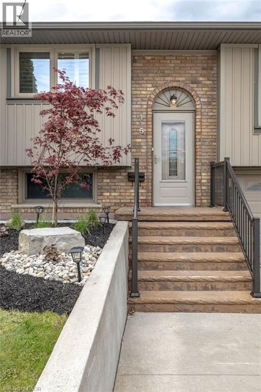 Photo de la propriété:  116 Highridge Avenue  ON L8E 3Y9 