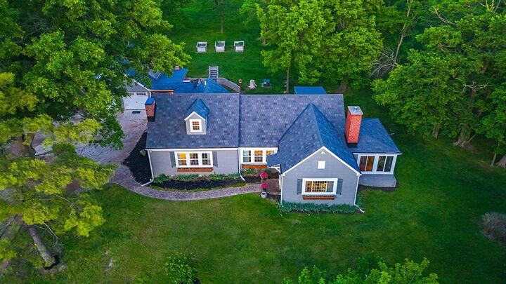 Property Photo:  2712 N Oakland Gravel Rd  MO 65202 