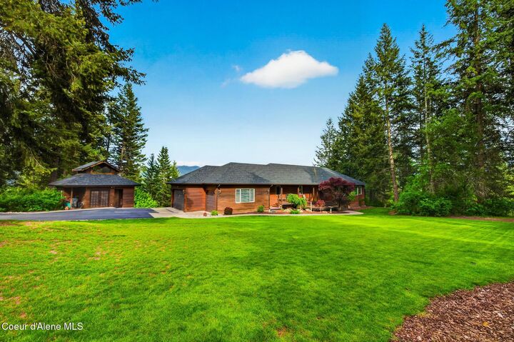 Property Photo:  37371 E Hayden Lake Rd  ID 83835 