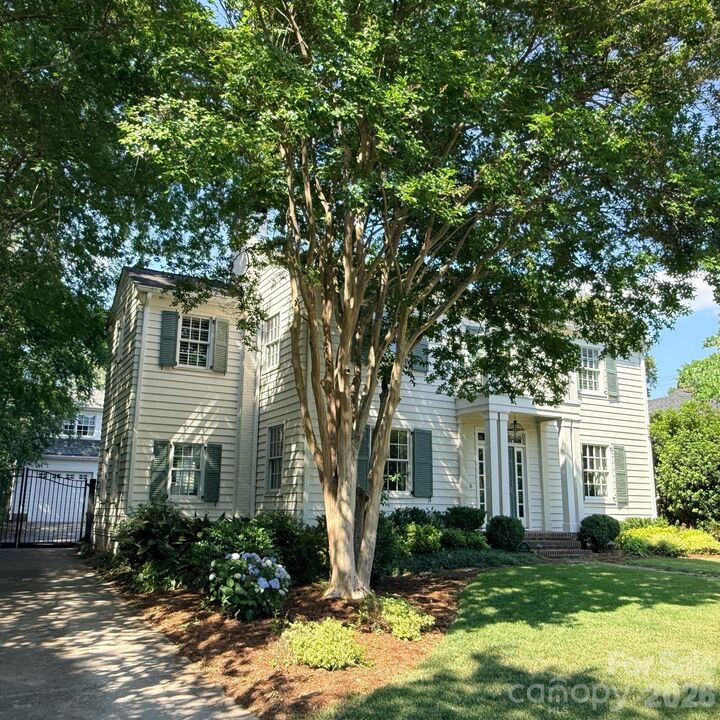 Property Photo:  1951 Sterling Road  NC 28209 