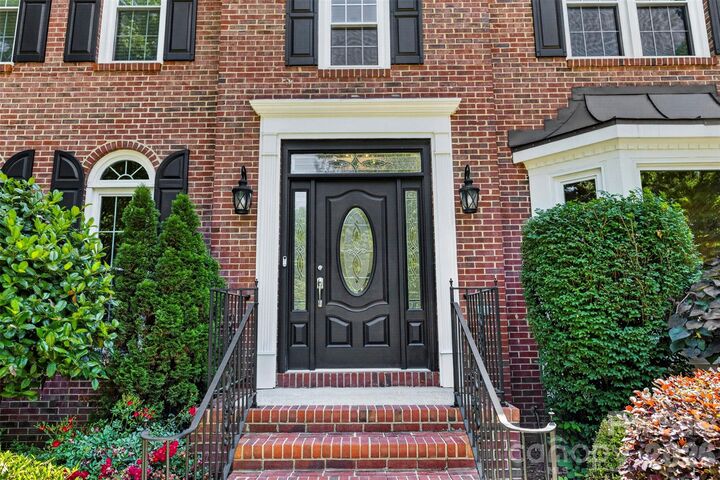Property Photo:  7618 Wingmont Drive  NC 28269 