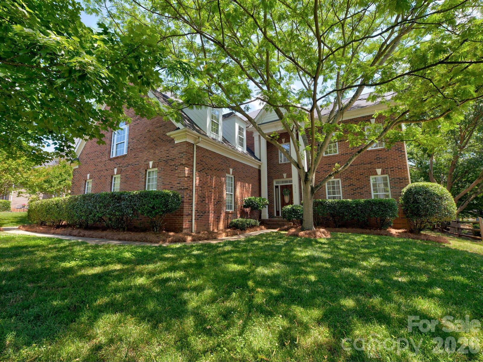 Property Photo: 6316 Glengarrie Lane NC 28078