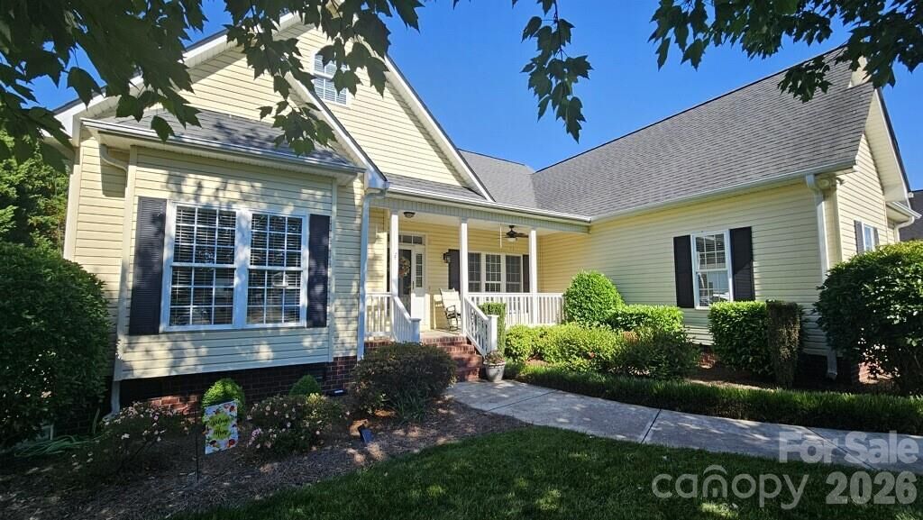 Property Photo:  258 Glenwood Drive  NC 28129 