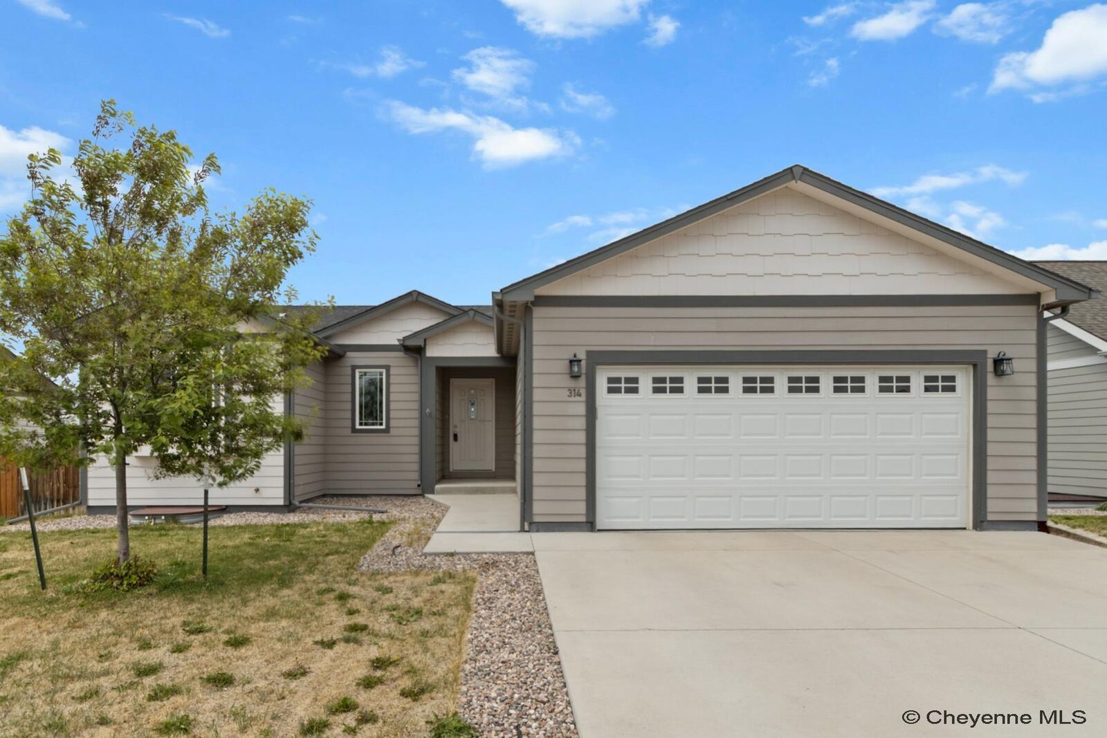 Property Photo: 314 Apricot St WY 82009-2759