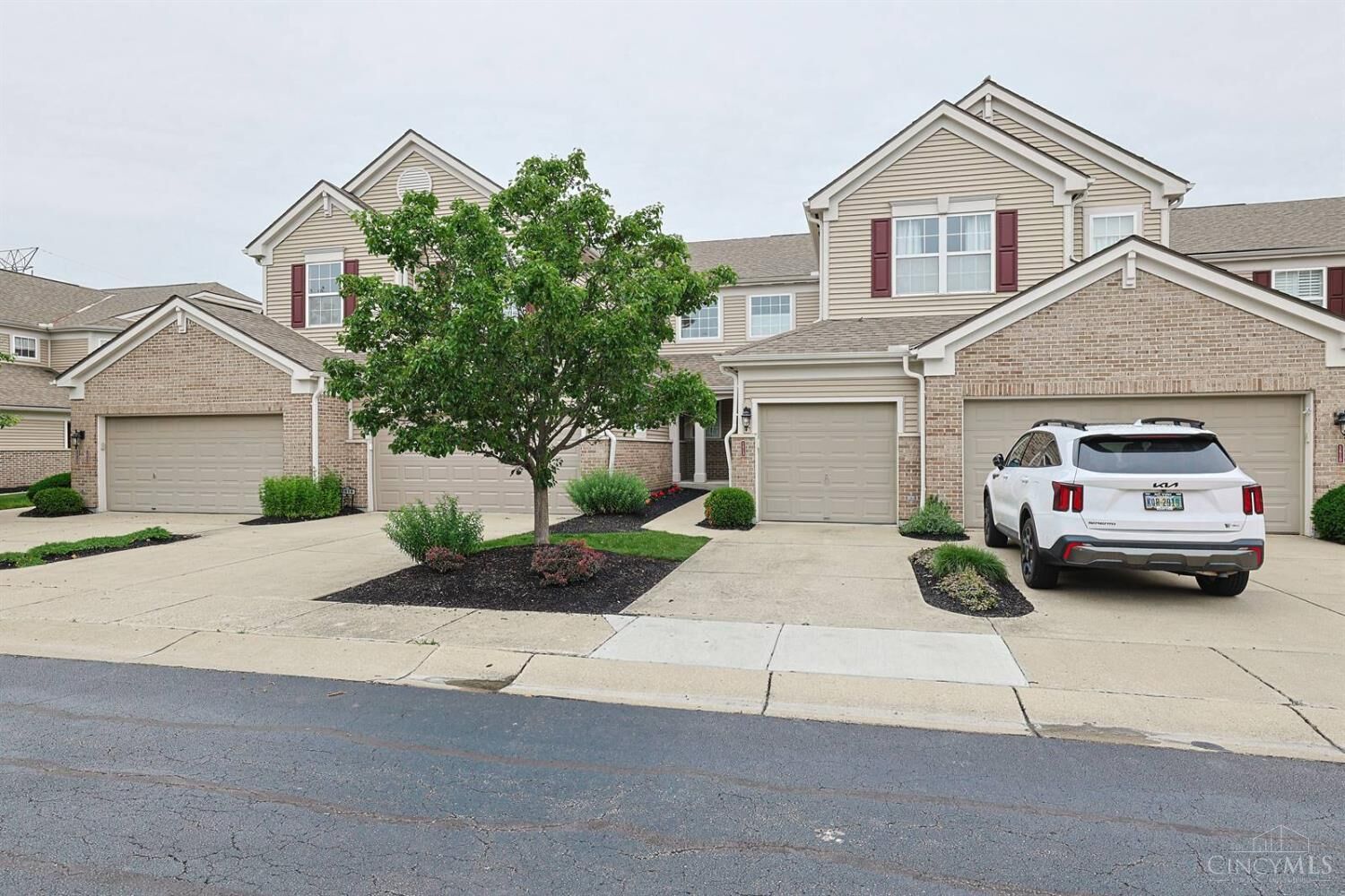 Property Photo:  1612 Lakeshore Drive  OH 45050 