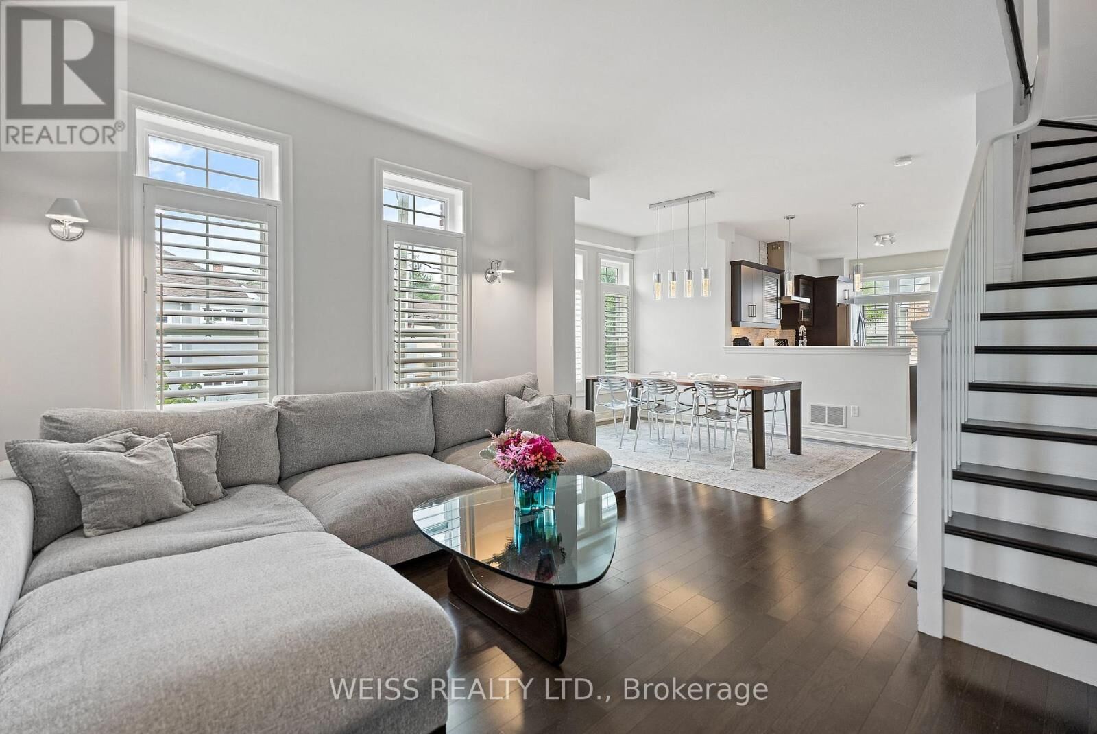 Property Photo:  2 Ella Street  ON L2R 0A8 