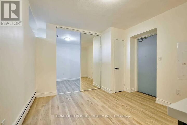 Property Photo: 291 Scarlett Road 101 ON M6N 4L1