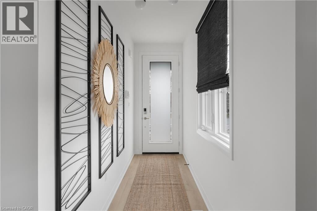 Property Photo:  953 Clare Avenue  ON L3C 3C2 