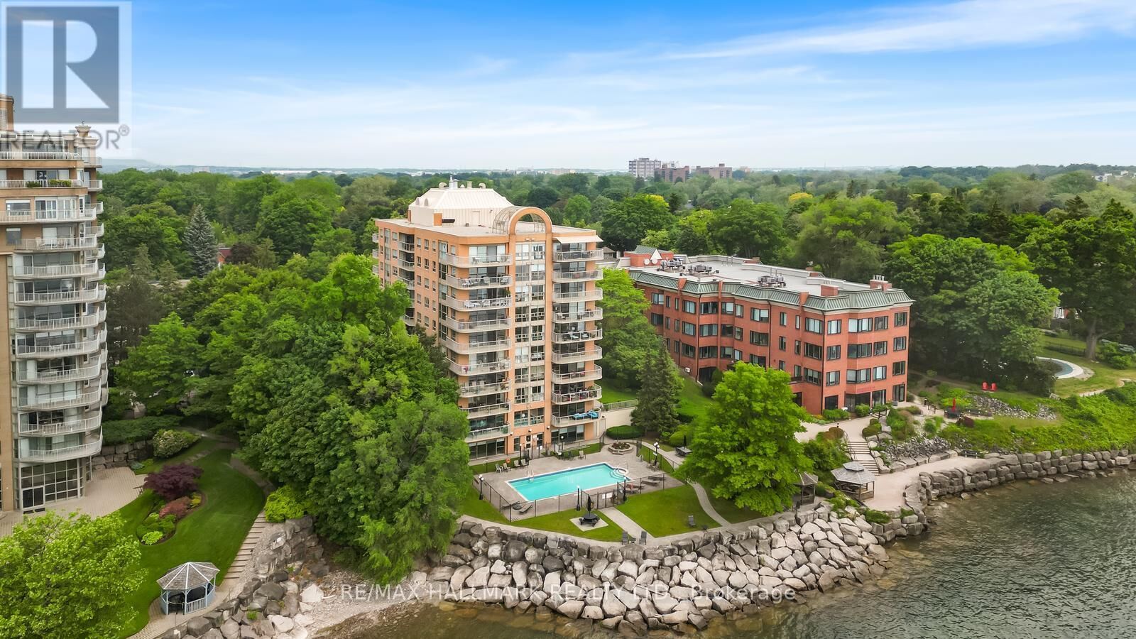 Property Photo:  2210 Lakeshore Road 104  ON L7R 4J9 