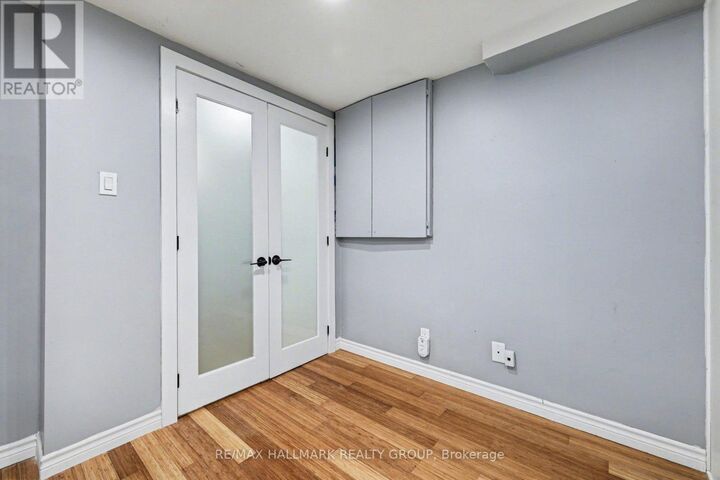 Property Photo: 1307 Vancouver Avenue B ON K1V 6T8