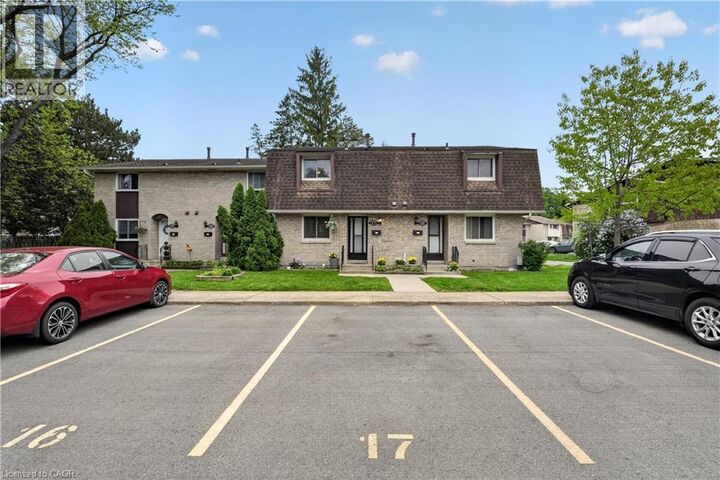 Property Photo: 50 Lakeshore Road 17 ON L2N 6P8