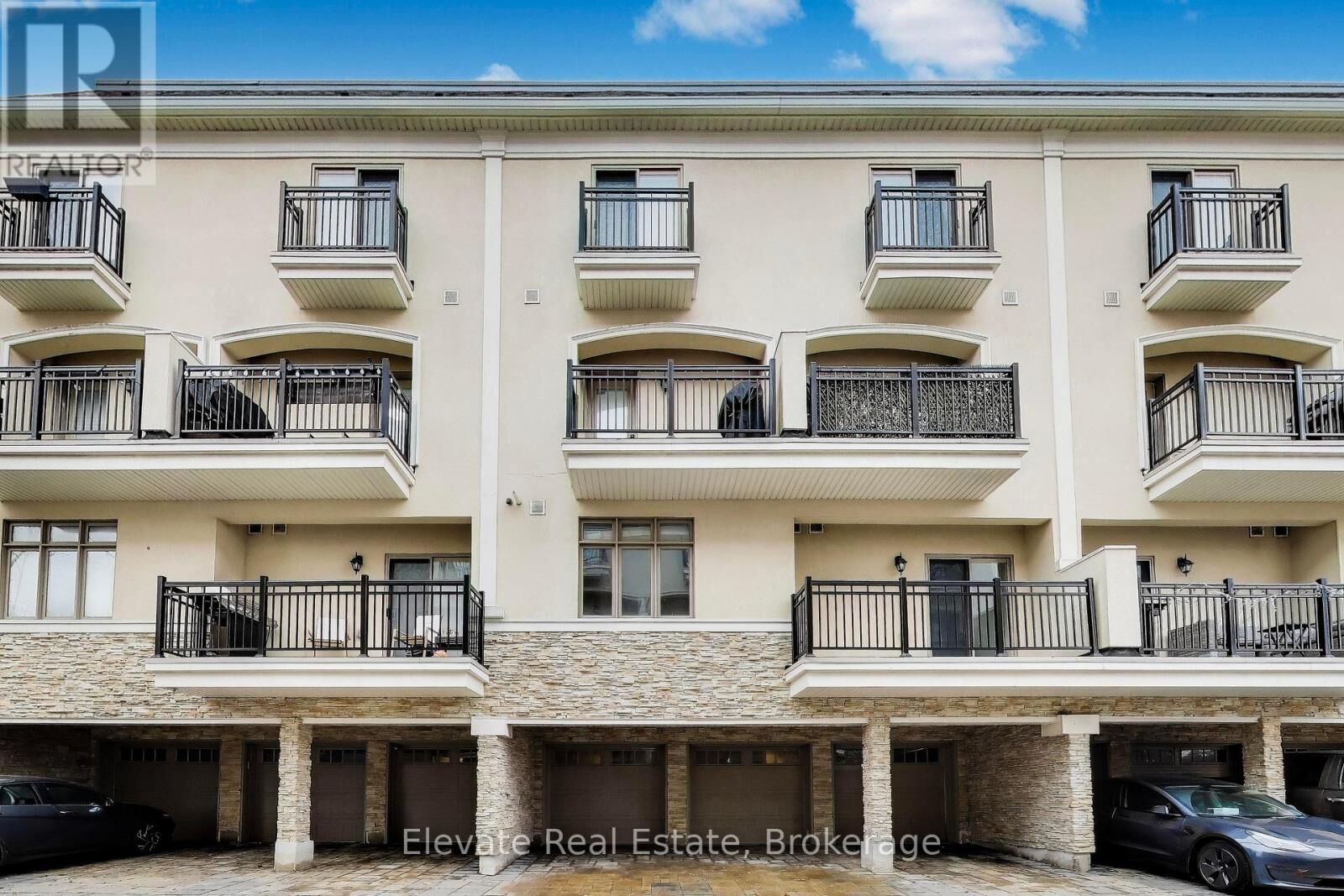 Property Photo:  3083 Cawthra Road 24  ON L4Y 3Y5 
