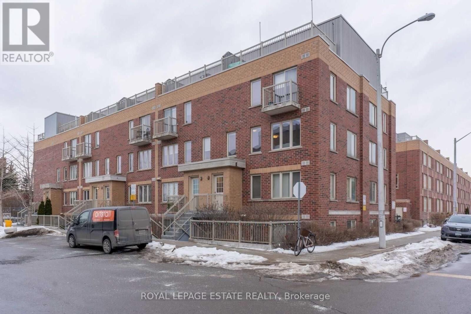 Property Photo:  20 Elsie Lane 123  ON M6P 3N9 