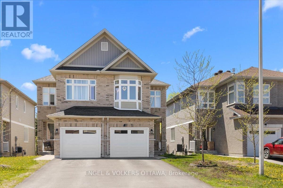 Property Photo:  209 Bert Hall Street  ON K7S 0H1 