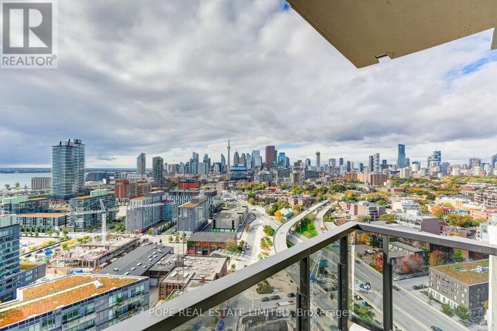Property Photo:  170 Bayview Avenue 2202  ON M5A 0M4 
