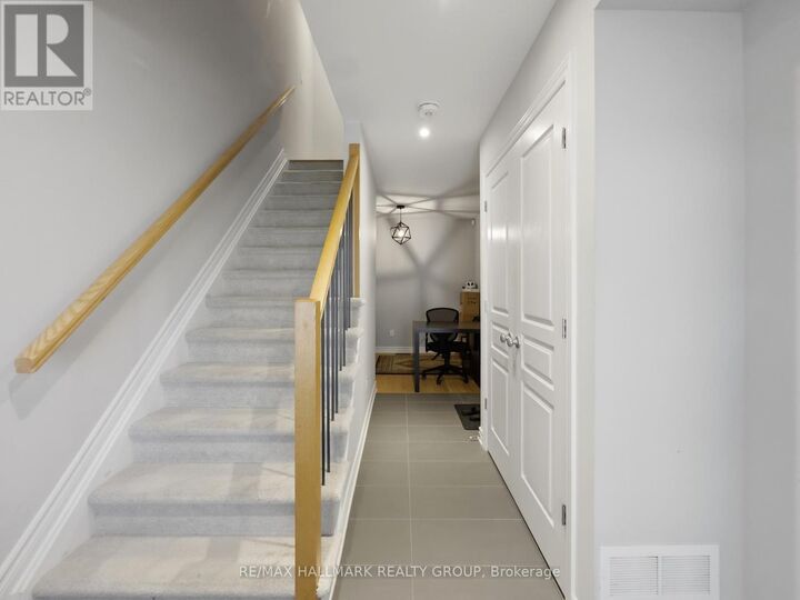 Property Photo:  595 Compass Street  ON K1W 0J8 