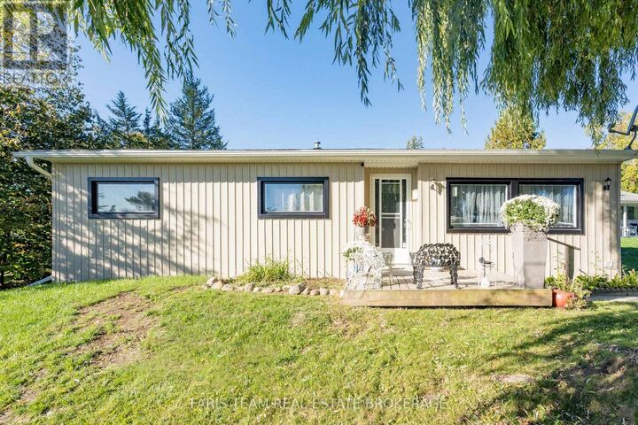 Property Photo:  21 Hawthorne Drive  ON L9S 1P7 