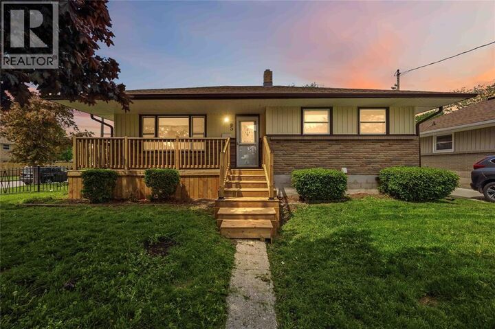 Property Photo: 5 Aberdeen Avenue ON N7S 2N5