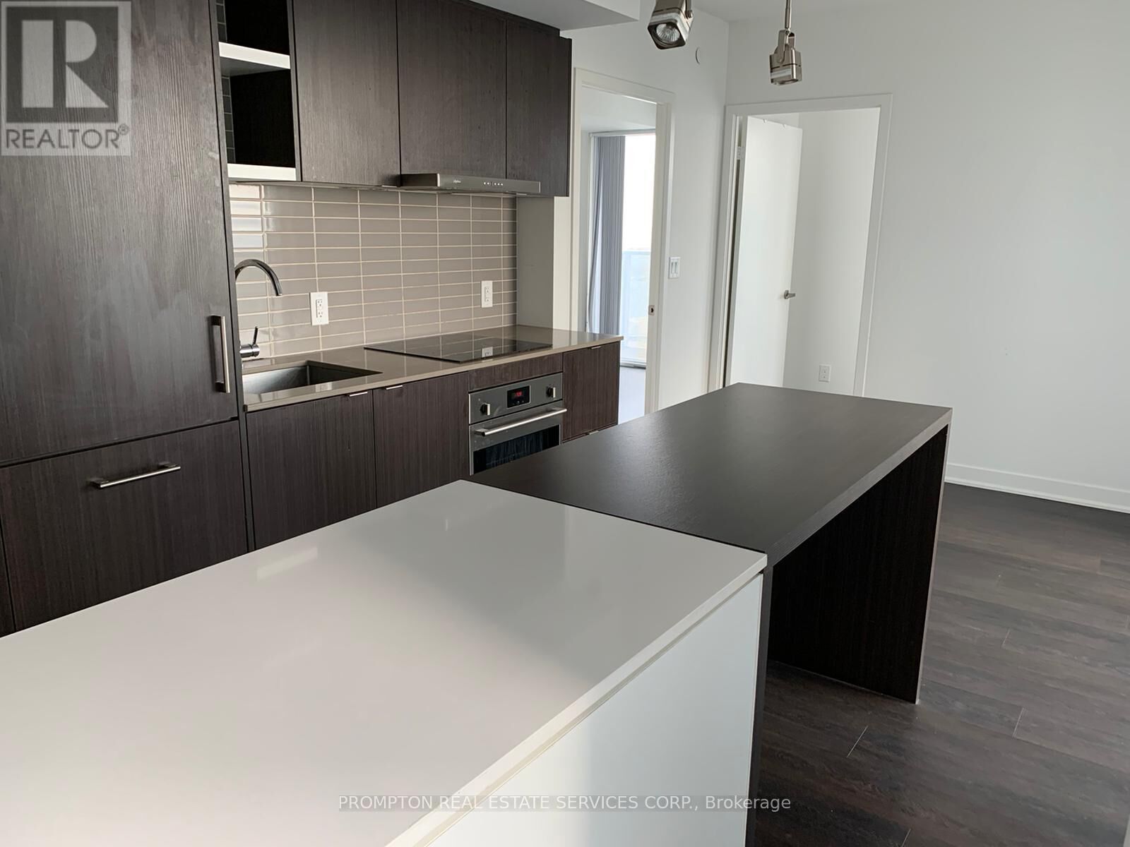 Property Photo:  88 Harbour Street 4410  ON M5J 1B7 