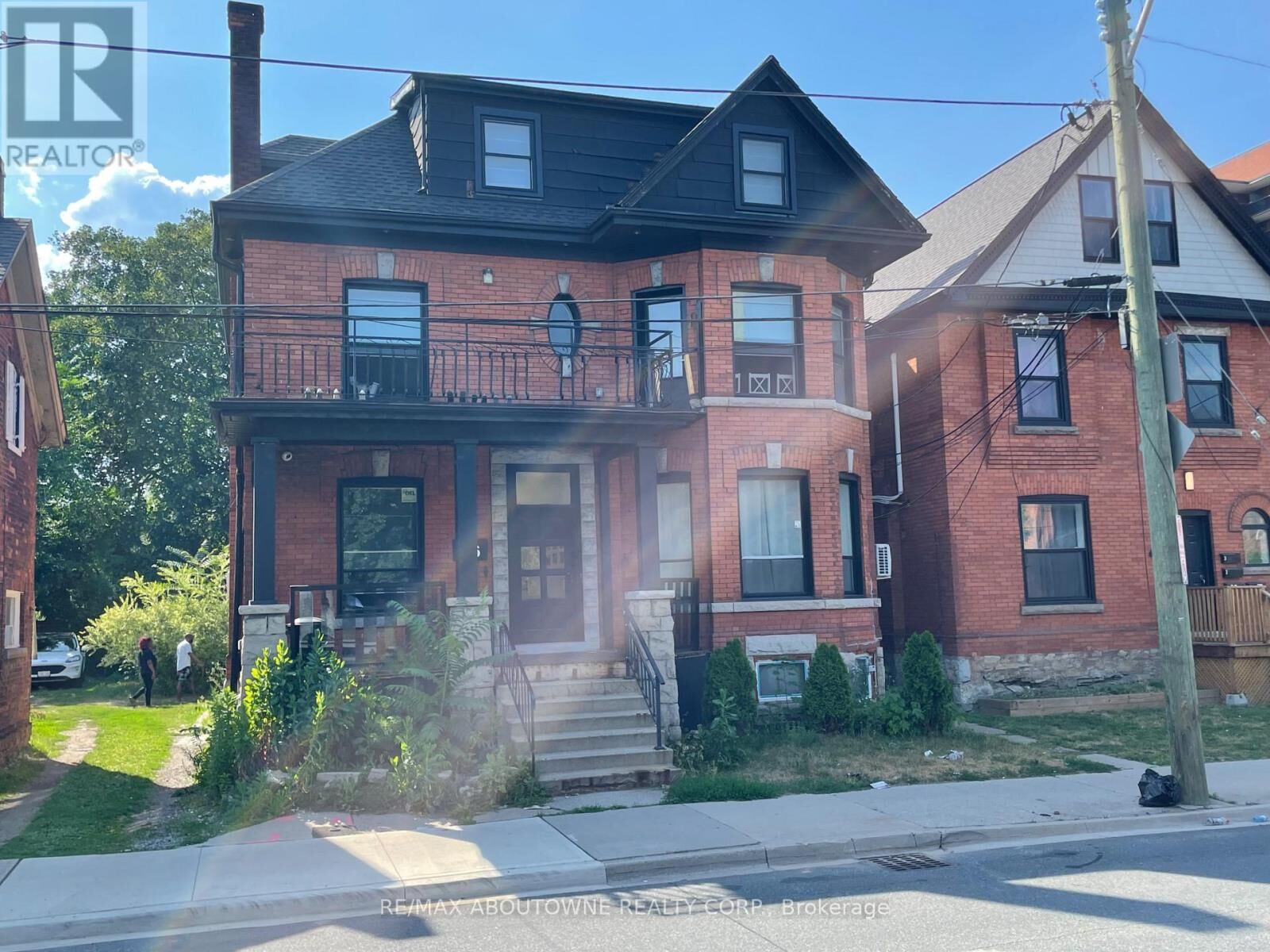Property Photo: 66 Wellington Street South 100 ON L8N 2R1