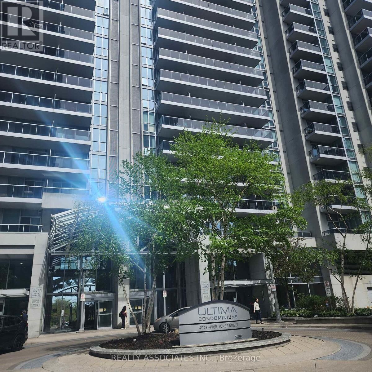 Property Photo:  4978 Yonge Street 2109  ON M2N 7G8 
