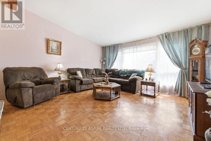 Property Photo:  620 Birch Street  ON K8A 7K6 