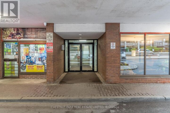 Property Photo:  20 Saint Patrick Street 1207  ON M5T 2Y4 