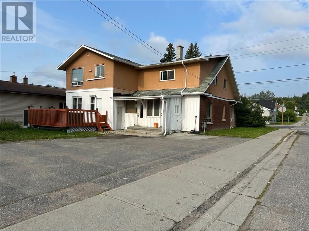 Property Photo:  244-246 Whittaker Street Unit# 6  ON P3C 3X8 