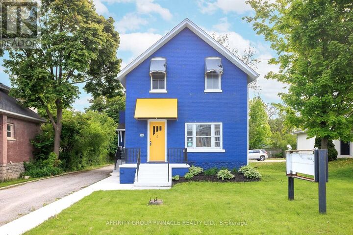 Property Photo:  221 Kent Street West  ON K9V 2Z1 