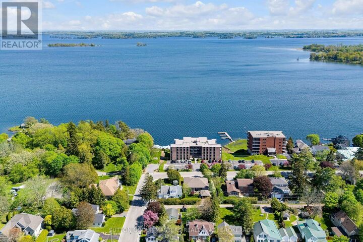 Property Photo:  610 William Street South Street 302  ON K7G 3A4 