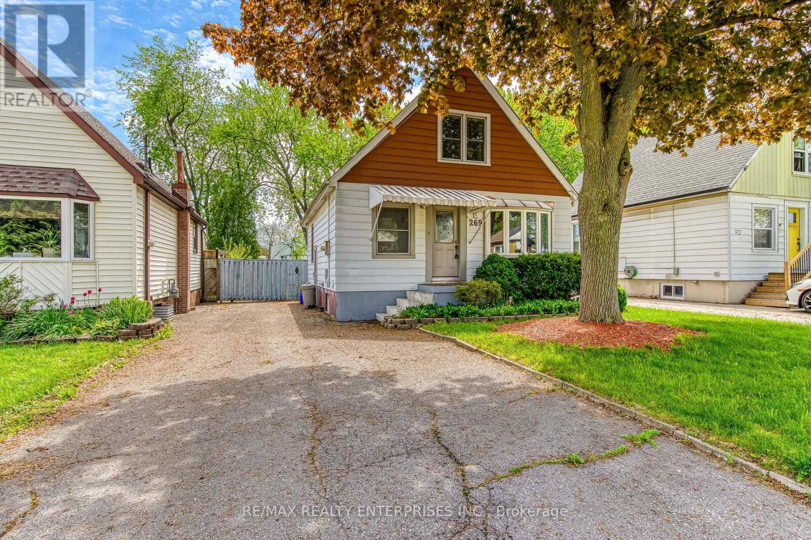 Property Photo:  269 East 26th Street  ON L8V 3C9 