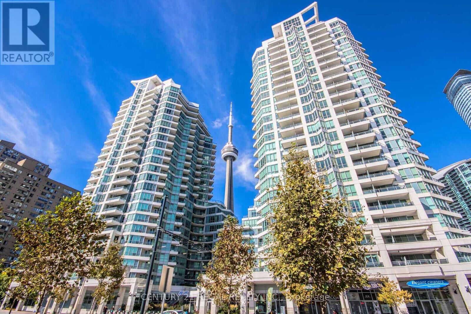 Property Photo:  228 Queens Quay West 816  ON M5J 2X1 