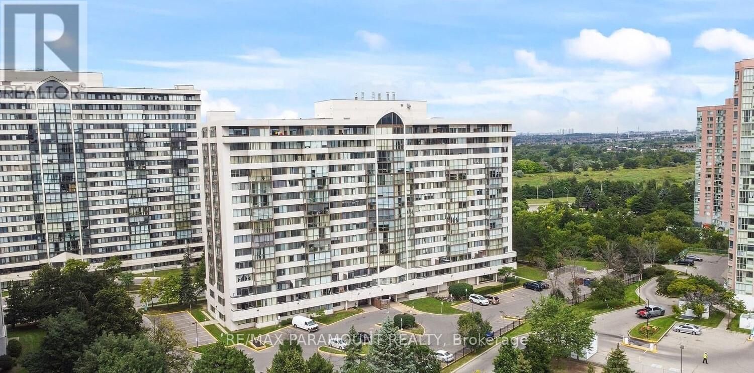 Property Photo: 21 Markbrook Lane 911 ON M9V 5E4