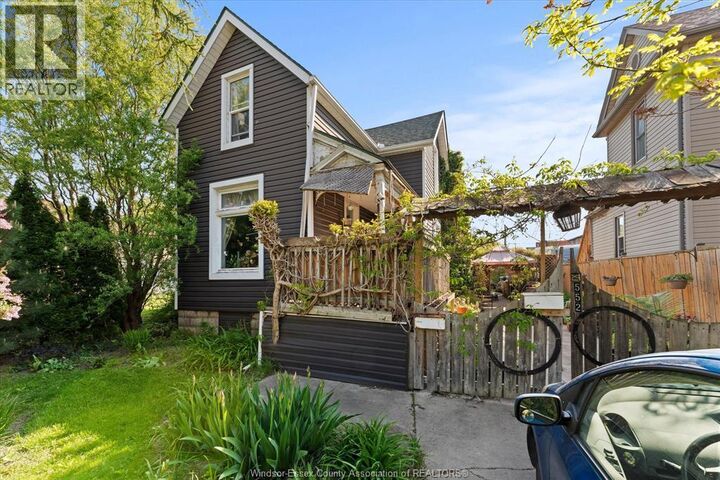 Property Photo:  552 Parent  ON N9A 3J8 