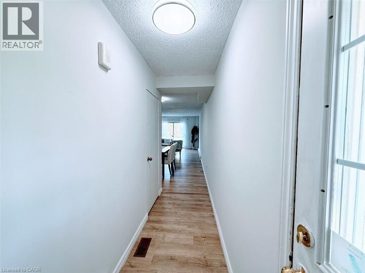 Property Photo:  515 North Weber Street North G  ON N2L 4G1 