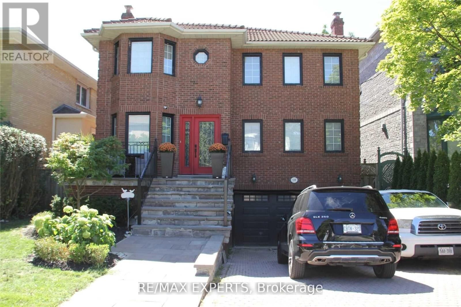Property Photo:  599 Glencairn Avenue Bsmt  ON M6B 1Z6 