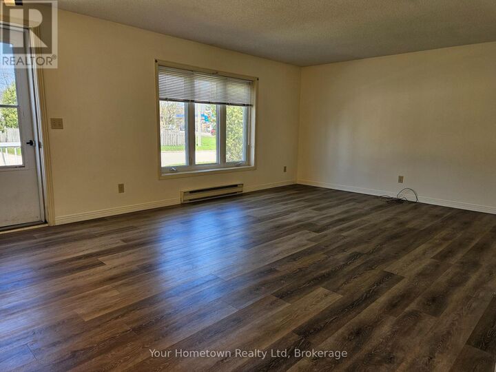 Property Photo: 210 Albert Street West ON N1M 1X4