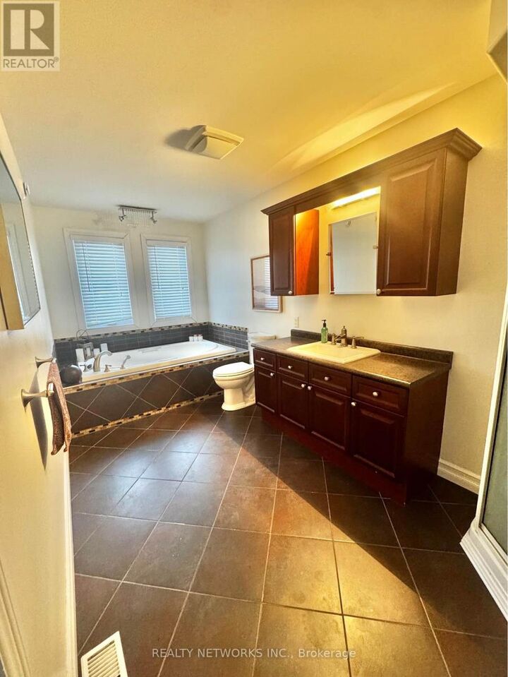 Property Photo:  75 Emerald Street  ON P4R 1N3 